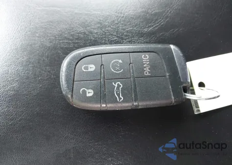 2018 Chrysler 300 300S z USA, uszkodzony, nr VIN 2C3CCABG4JH264070